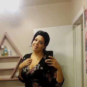 Meet your Posher, Cassandra